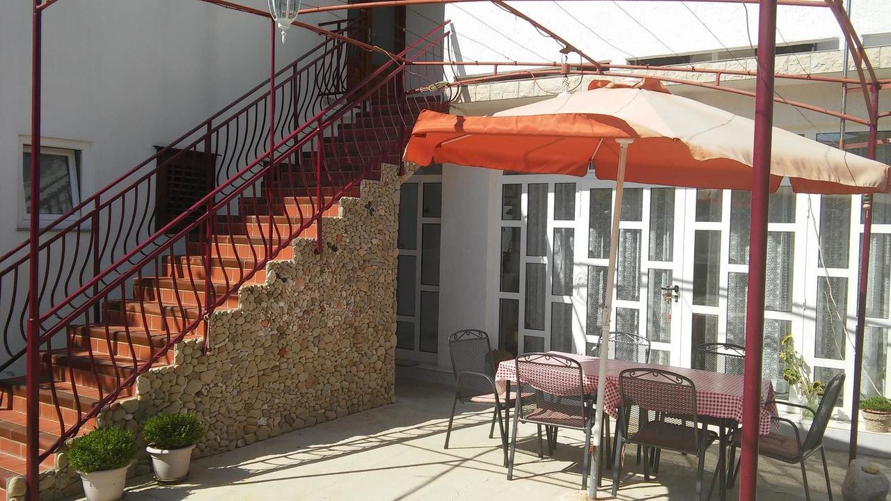 Apartments With A Parking Space Supetarska Draga - Donja, Rab - 11237 Kültér fotó